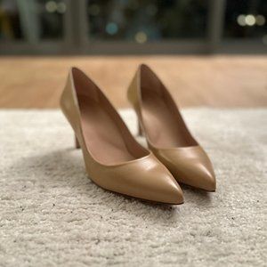 Inez pumps - Lola in size 9